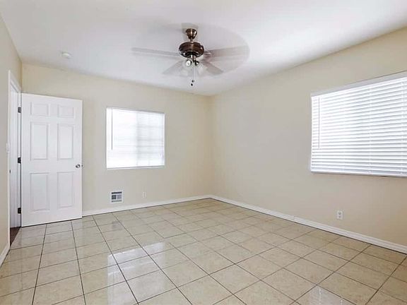 5th image of 14630 Alexander St