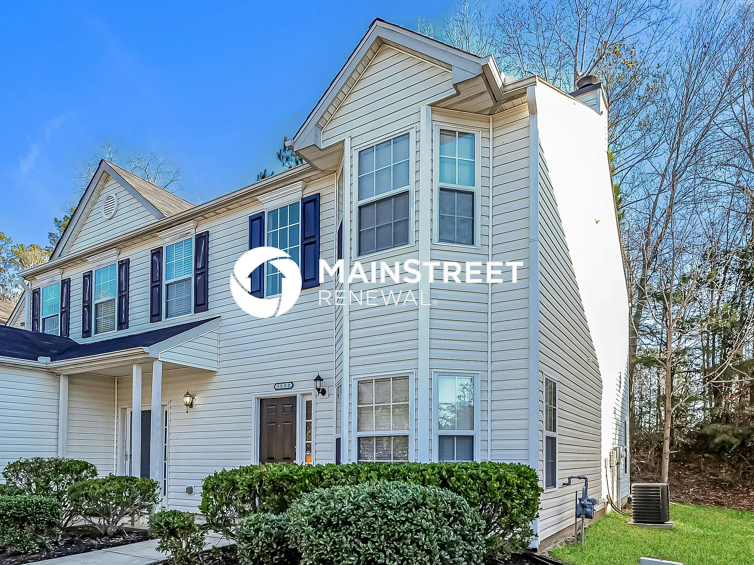 5500 Hampton Ct — Photo 2