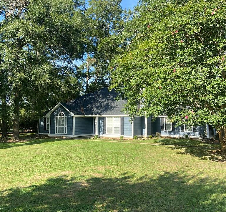 1st image of 282 Foxworth Dr
