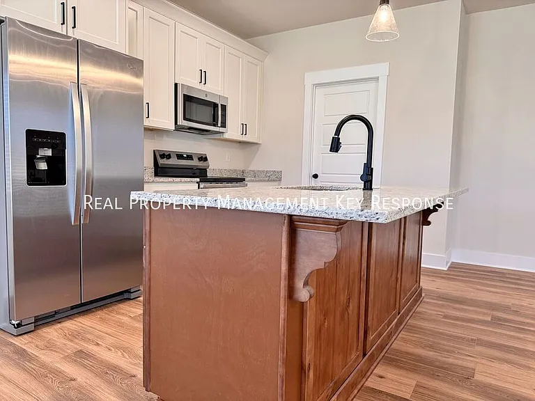 1170 Angus Way — Photo 7