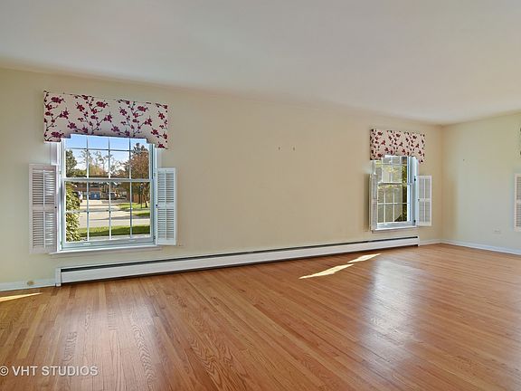 3rd image of 306 S I Oka Ave