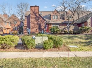 13 Valley View Dr, Basking Ridge, NJ 07920