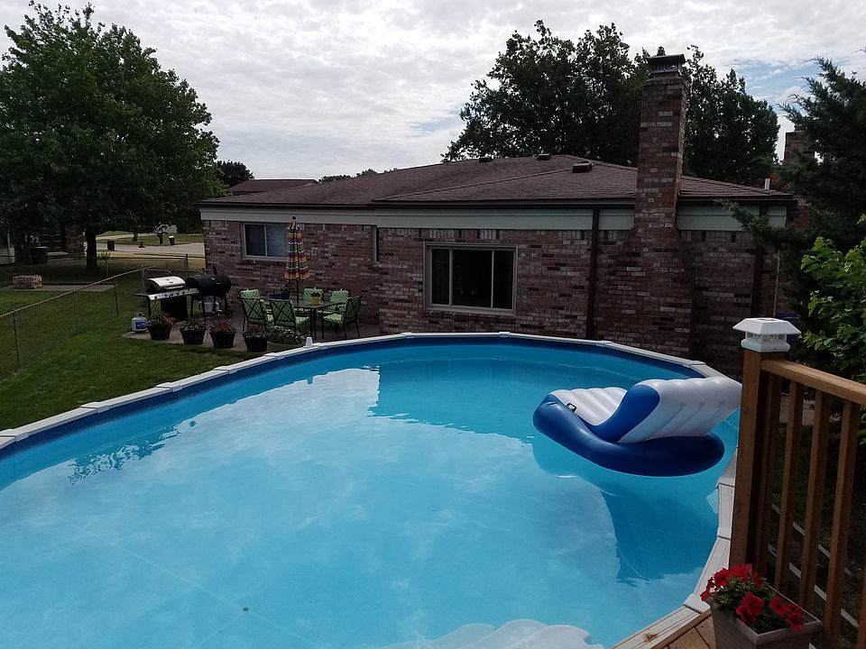 2nd image of 35773 Foothill Dr