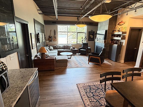 2nd image of 337 University Ave #2A