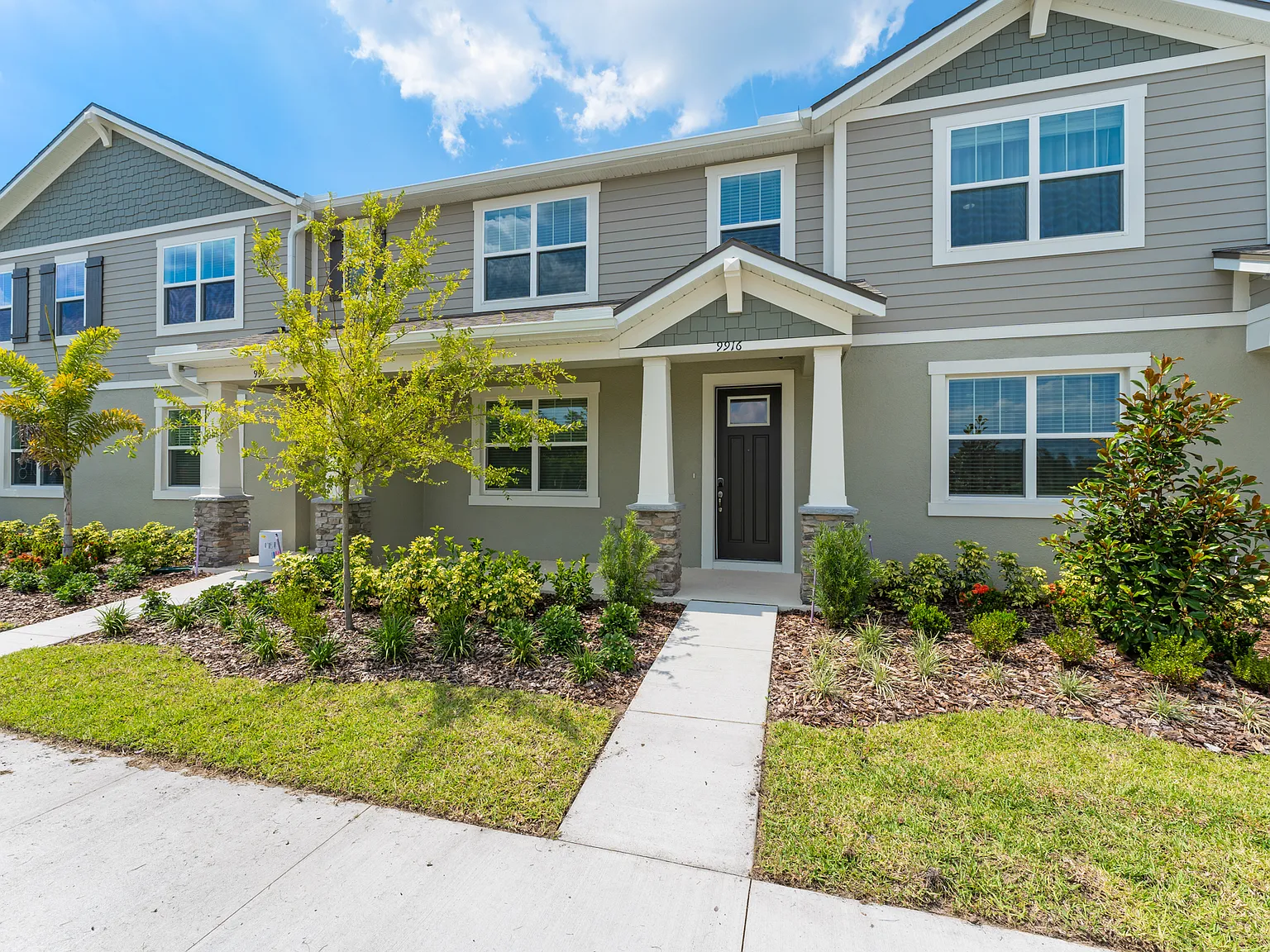 3 bed, 2.5 bath, 1678 sqft, $2,650 — Photo 2