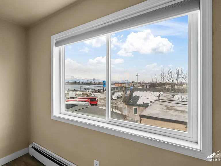 618 Gambell St #11 — Photo 54