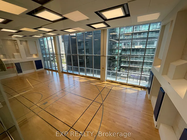 195 Redpath Ave #2015 — Photo 25