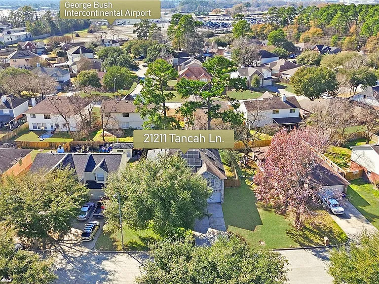 21211 Tancah Ln — Photo 40