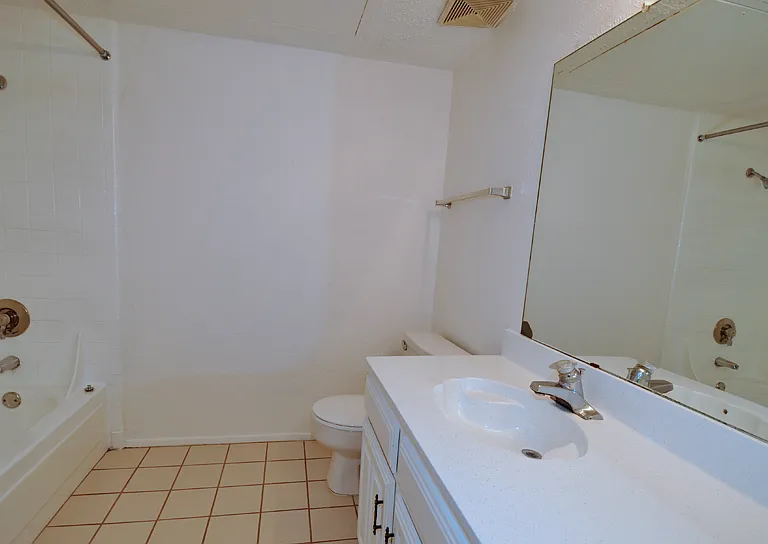 Hidden Bend Townhomes — Photo 9