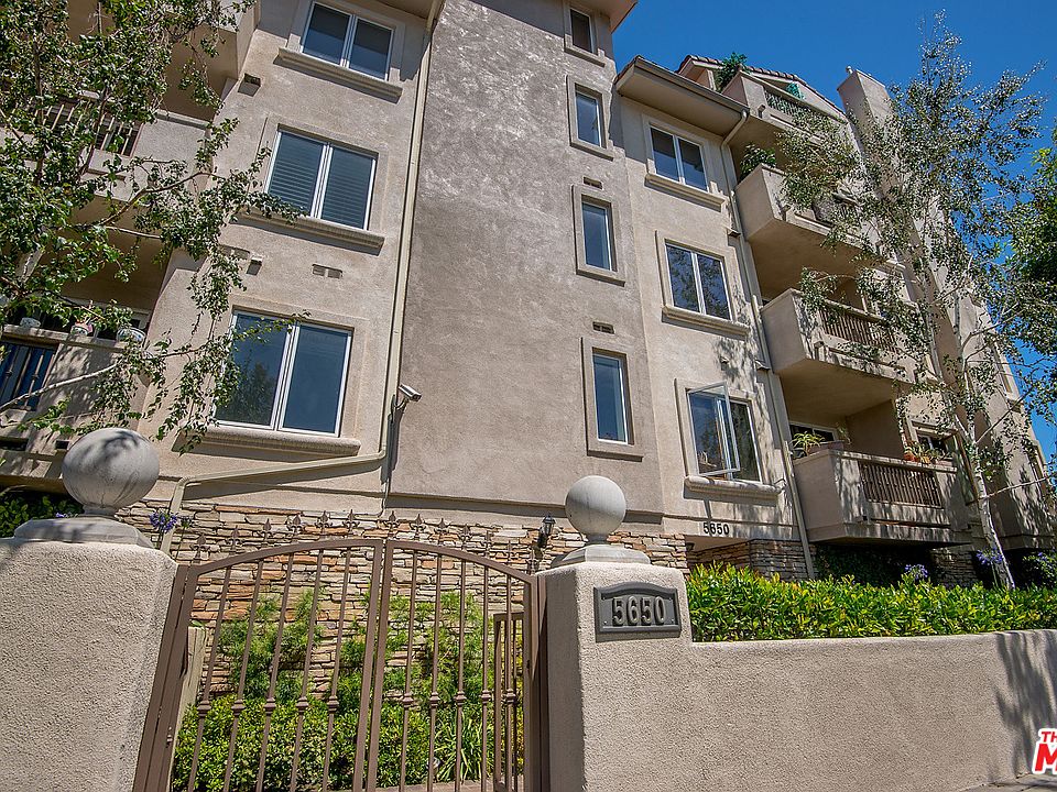 1st image of 5650 Woodman Ave Unit 202