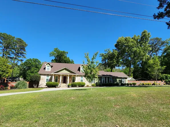 195 N Doublegate Dr, Albany, GA 31721