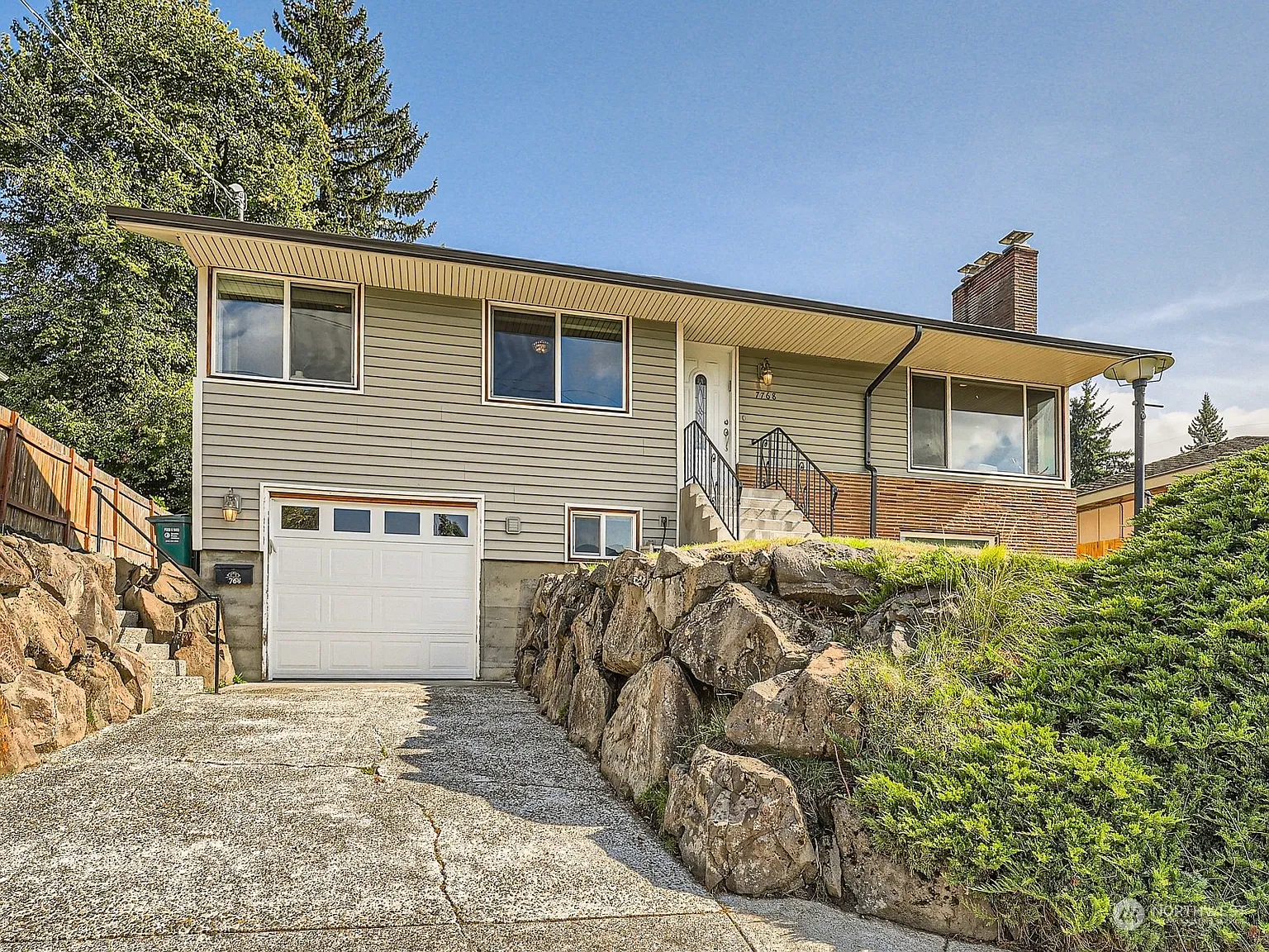 7768 52nd Avenue S photo 1