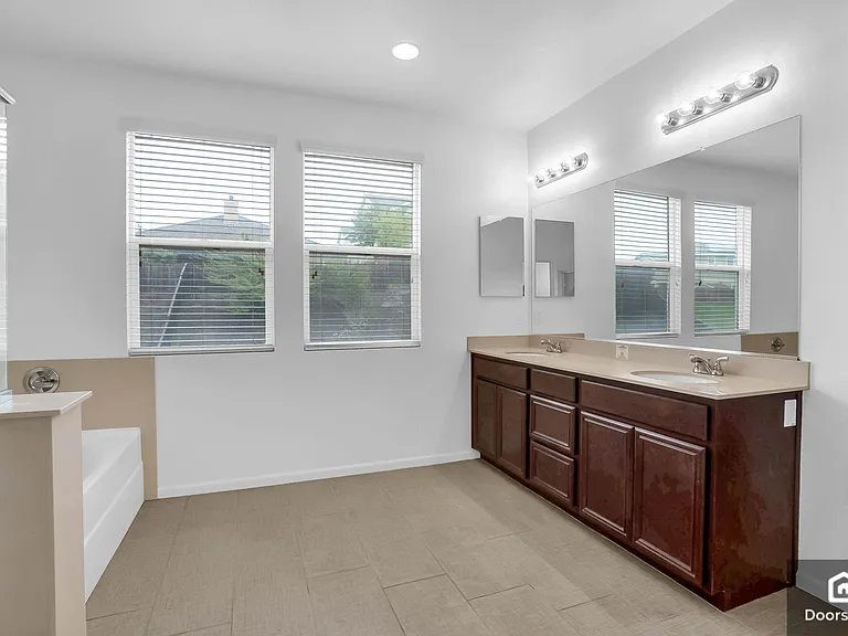 2677 Tomales Bay Dr — Photo 10
