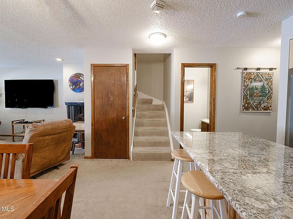5th image of 301 Lions Gate Drive #112