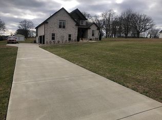 94 Branham Mill Rd, Gallatin, TN 37066