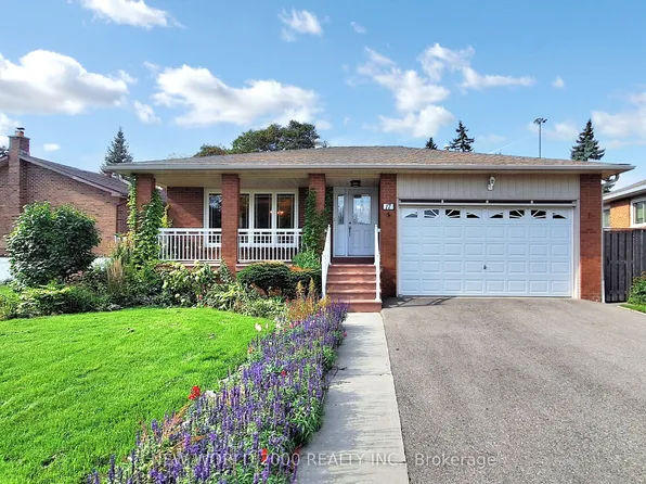 17 Squirewood Rd, Toronto, ON M2J 4T2
