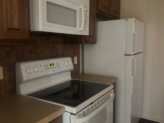 5th image of 10007 Amber Cir #10007