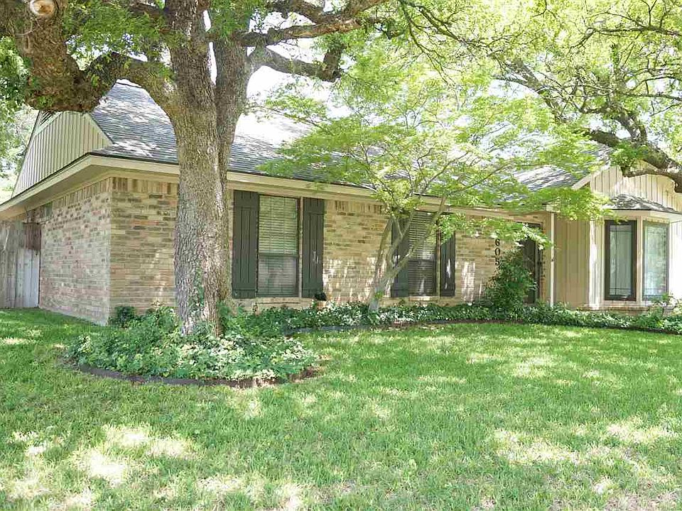 1st image of 8605 Oakdale Dr