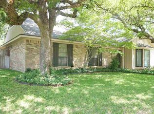 8605 Oakdale Dr, Woodway, TX 76712