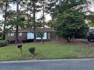 207 Deerwood Cir, Warner Robins, GA 31088