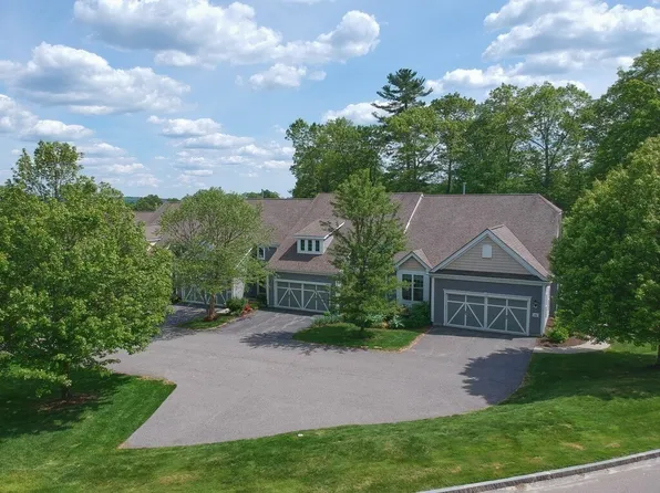 204 Sandtrap Ct #204, Northbridge, MA 01534
