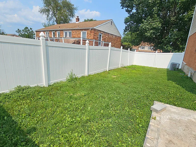 328 Rees Dr — Photo 42