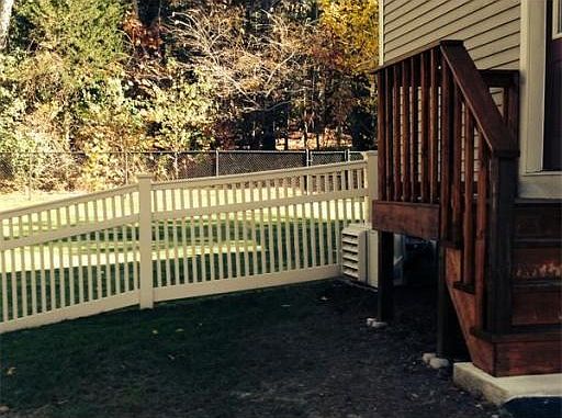 5th image of 389 South St