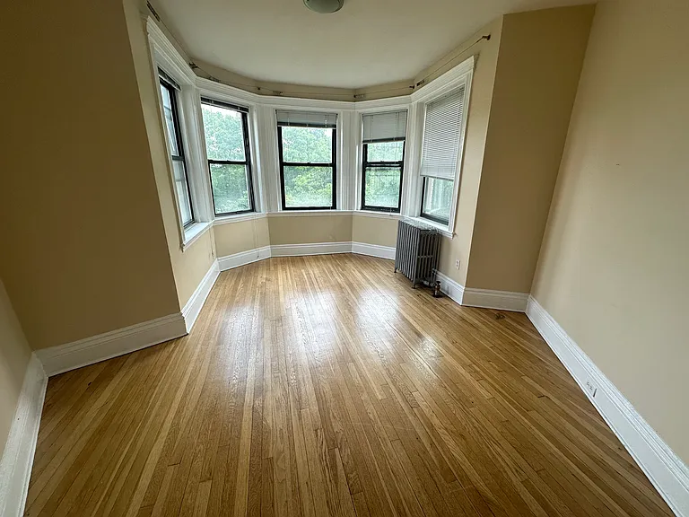 60 Charlesgate E #124 — Photo 2