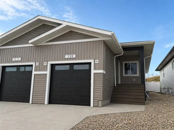139 E Gray Close, Sylvan Lake, AB T4S 0W4