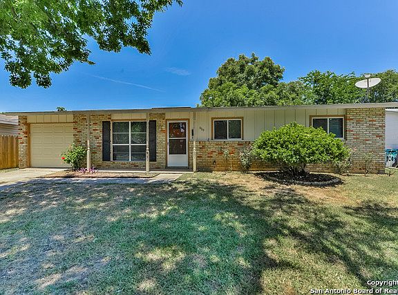 2nd image of 1009 Curtiss Ave