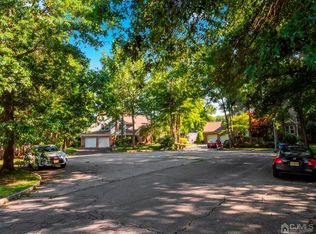 4 Eagle Ct, Old Bridge, NJ 08857