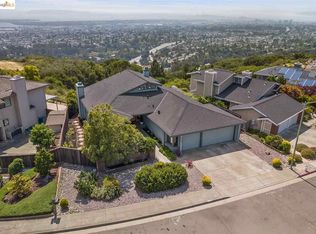 6103 Ridgemont Dr, Oakland, CA