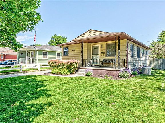 3rd image of 2802 Avenue I