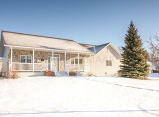 2047 Ruxton Ct, West Fargo, ND 58078