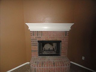 5th image of 512 Eisenhower Dr