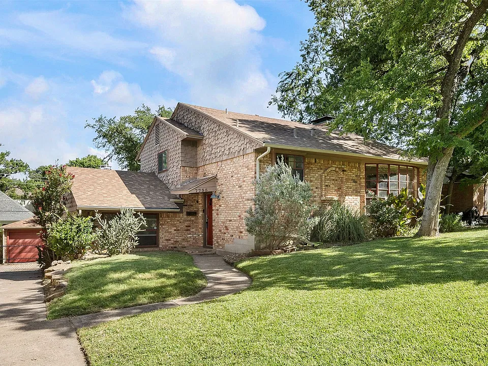 7735 Deer Trail Dr