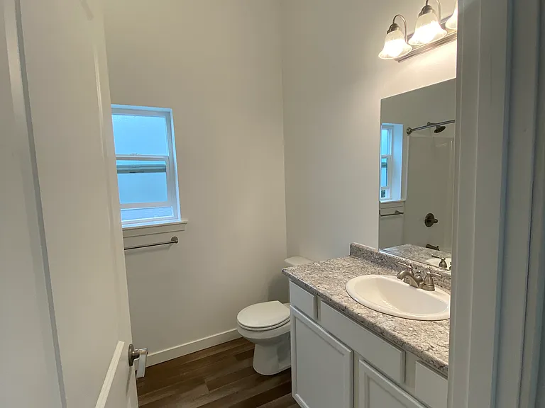 607 Finnegan Way — Photo 14