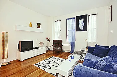 Rented by Kathi Markou, LREB