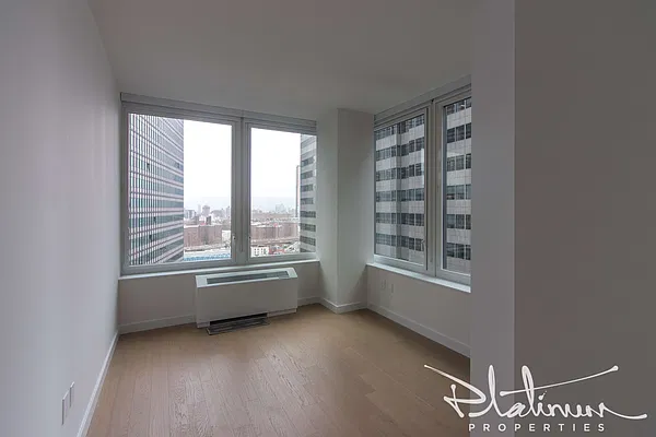 Rented by Platinum Forbes Global Properties | media 3