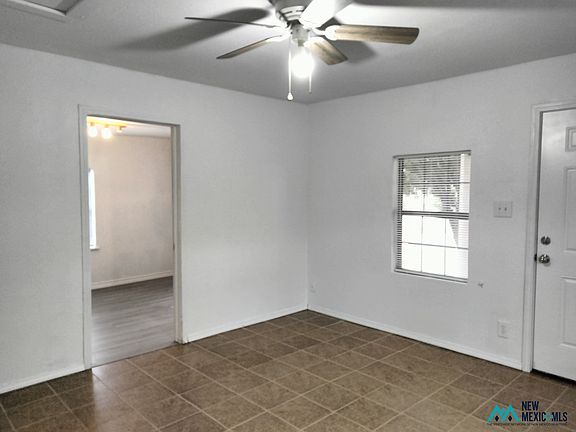 5th image of 1012 Hinkle St