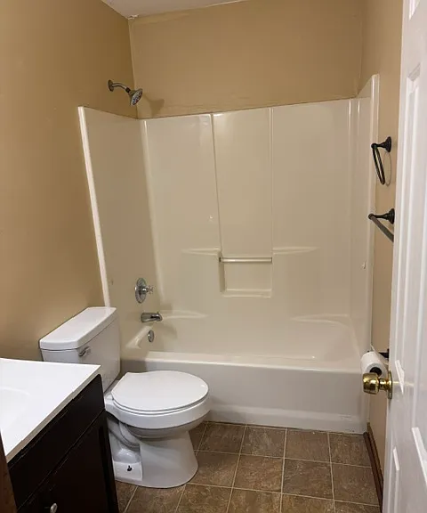 25203 Walkers Landing Ct — Photo 15