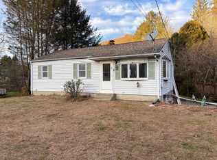12 Deep Hollow Rd, Chester, CT 06412