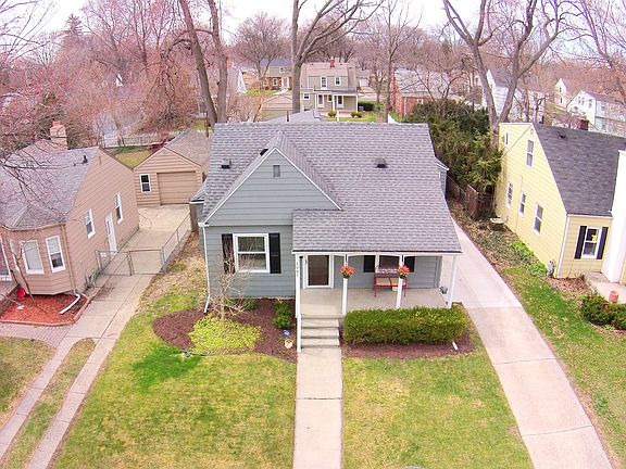 4th image of 1601 N Vermont Ave
