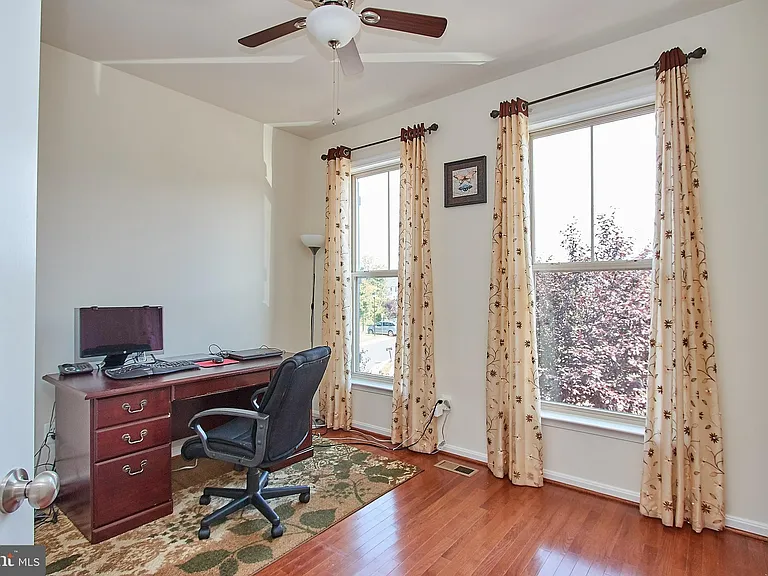 42649 Macauley Pl — Photo 12