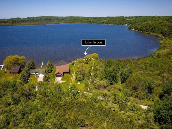5680 Gorivan Rd, Frankfort, MI 49635