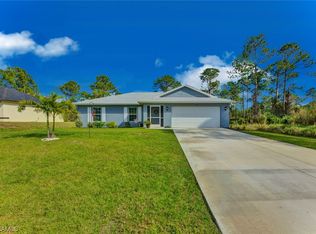 733 Holmes Ave, Lehigh Acres, FL 33974