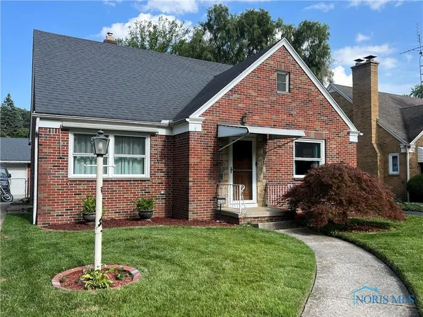 4232 Drummond Rd, Toledo, OH 43613