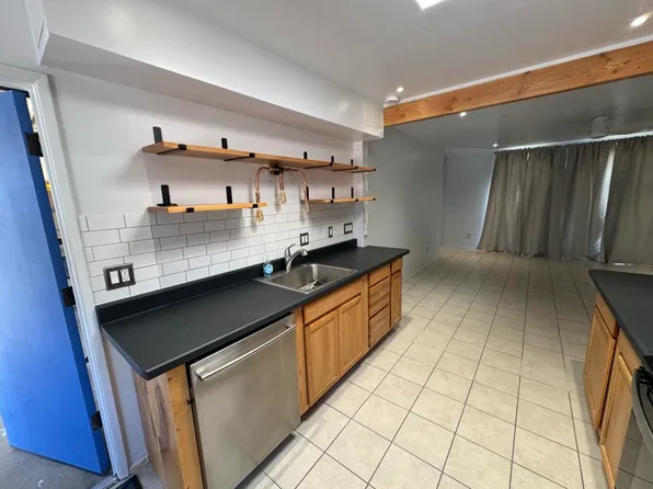 654 N Richey Blvd, Tucson, AZ 85716