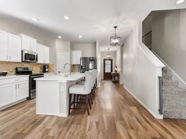 245 HANOVER PL, Cibolo, TX 78108