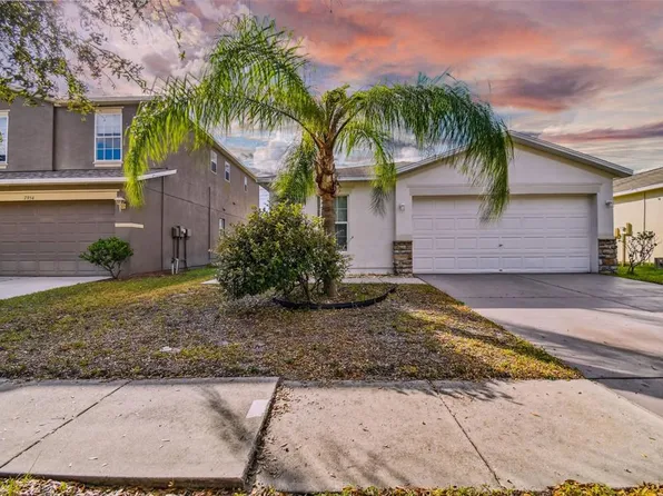 7956 Carriage Pointe Dr, Gibsonton, FL 33534
